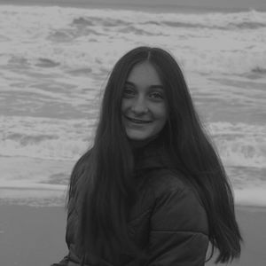 Meet your Posher, Madeleine